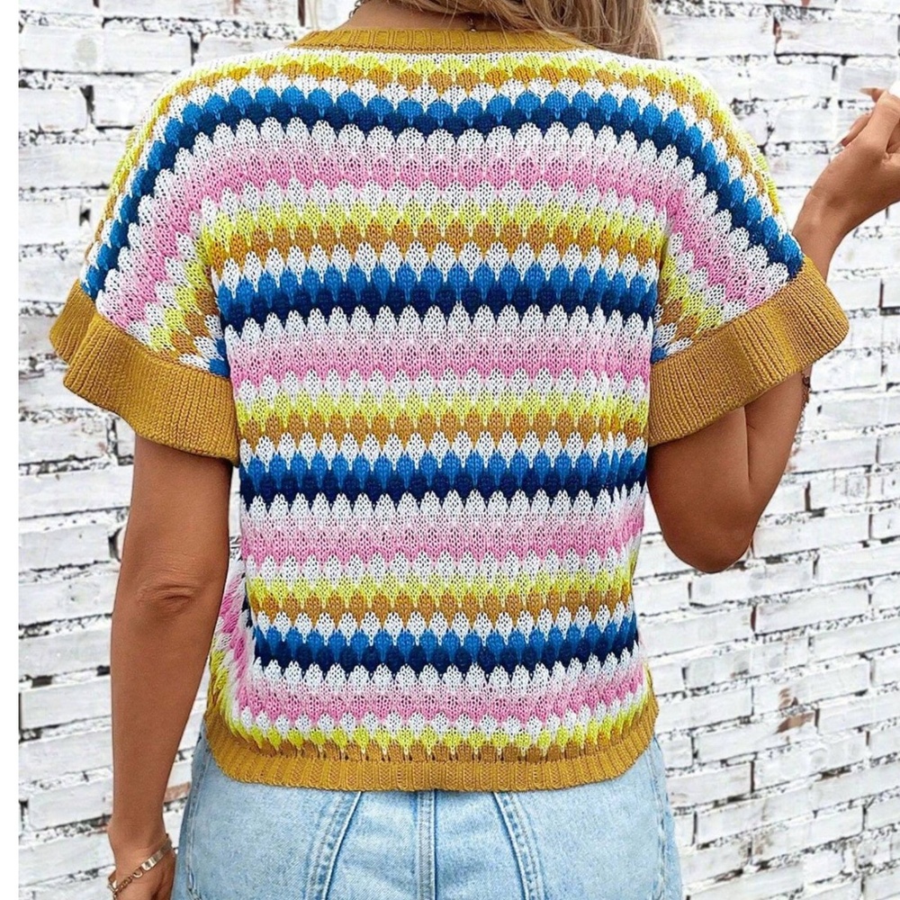 09 Boho Color Block Ruffle Short Sleeve Top - Picture 3 of 3